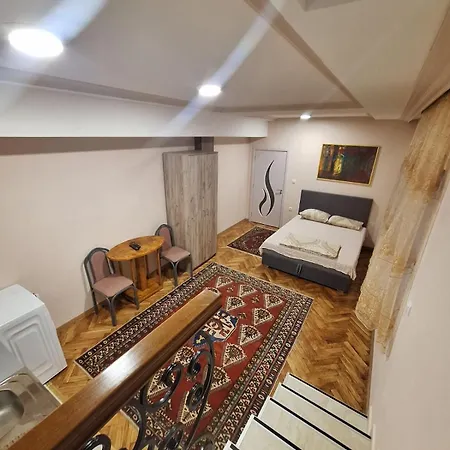 Dream 8 Apartment